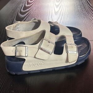 Birki’s Sandals 6.5- Cream and Navy Blue